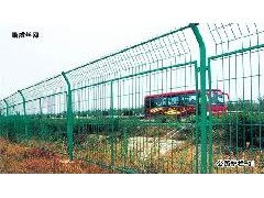 交通护栏 城市道路上的无声守护者