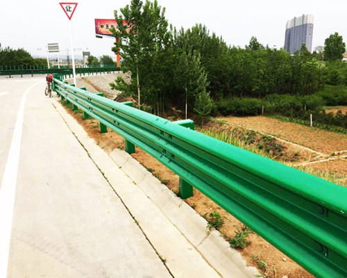 石家庄交通护栏批发 安全与效率并重的城市交通解决方案
